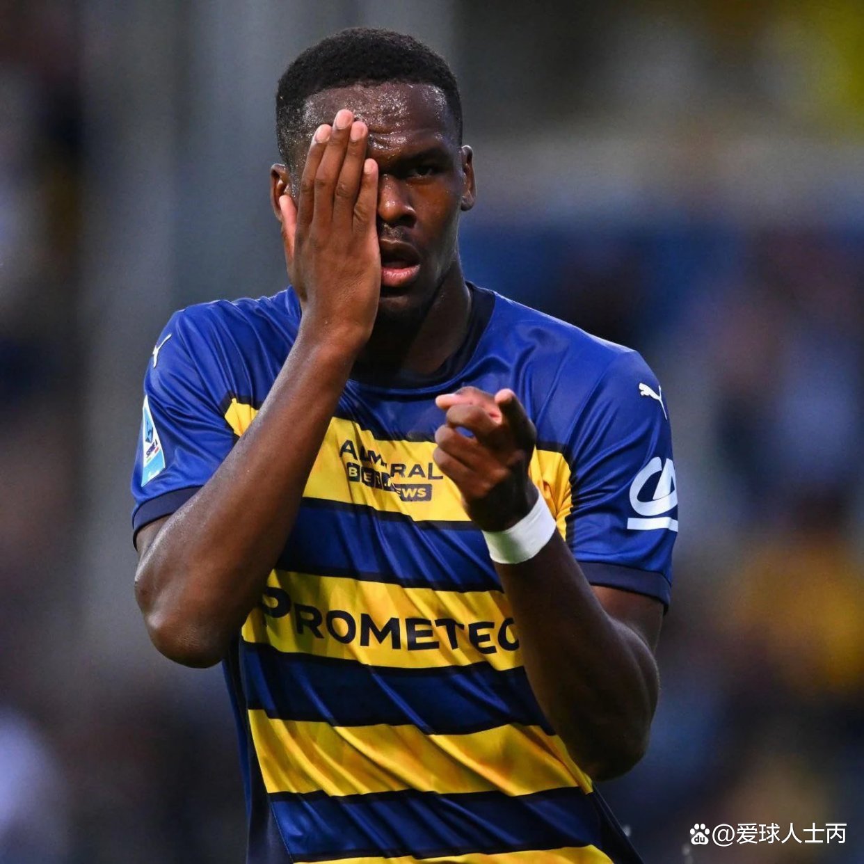 乐动体育入口重磅！窗口期深圳男篮调整名单以备葡超皇家马德里队长鼓劲备战西甲，风云突变曼联冲刺阶段官宣签约的简单介绍